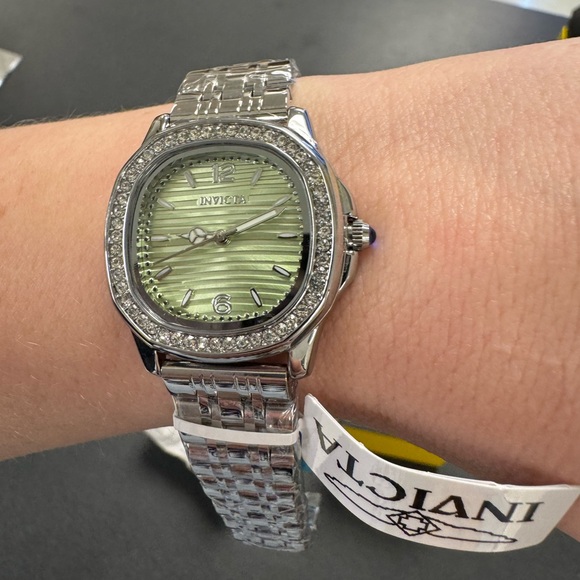 Invicta Silver Watch with Green Dial - Picture 2 of 2